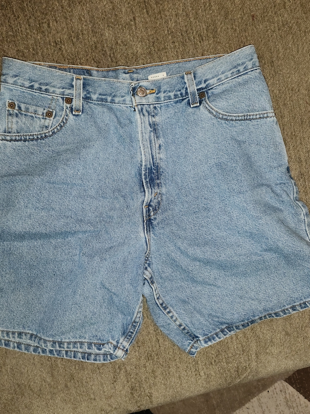 Levi's 550 Classic Light Wash Denim Shorts Size 14
